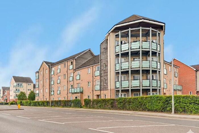 1 Bedroom Flat For Sale In Daimler Drive, Dunstable, LU6