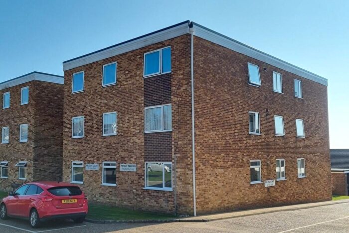 2 Bedroom Apartment For Sale In Drayton, Hampshire, PO6