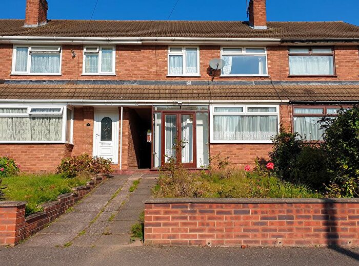 3 Bedroom House To Rent In Rachel Gardens, Birmingham, B29