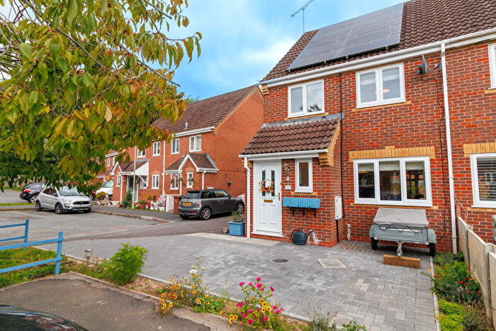 3 Bedroom Semi-Detached House For Sale In Kingfishers, Tidworth, SP9