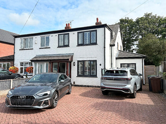 3 Bedroom Semi Detached House To Rent In The Open Accomodation, Duke Street, Liverpool, Merseyside, L37