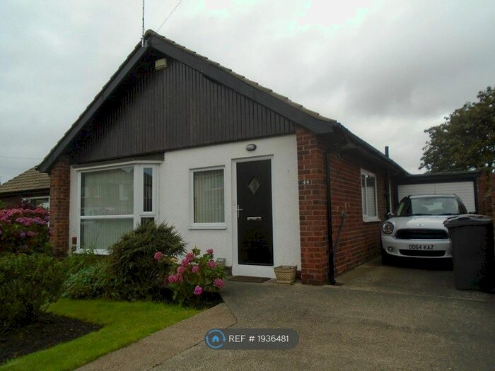 2 Bedroom Bungalow To Rent In Beach Croft Avenue, North Shields, NE30