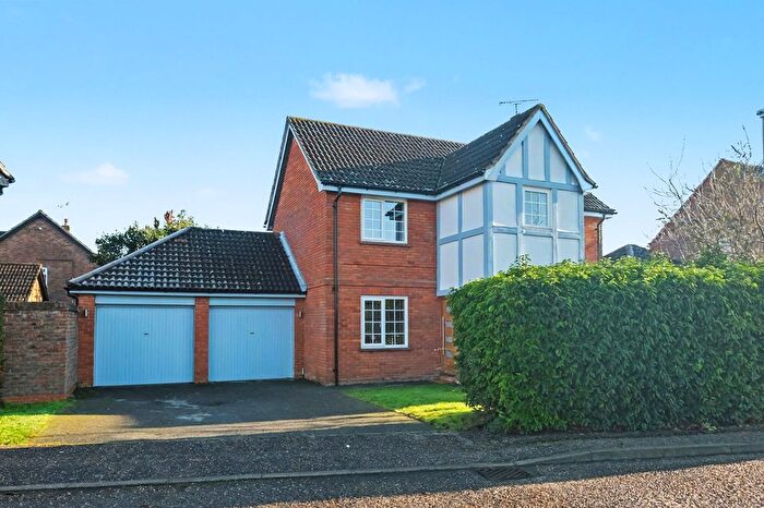 4 Bedroom Detached House For Sale In Howard Drive, Chelmer Village, Chelmsford, CM2