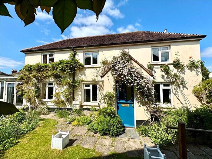 3 Bedroom Terraced House For Sale In Water Lane, Salisbury, Wiltshire, SP2