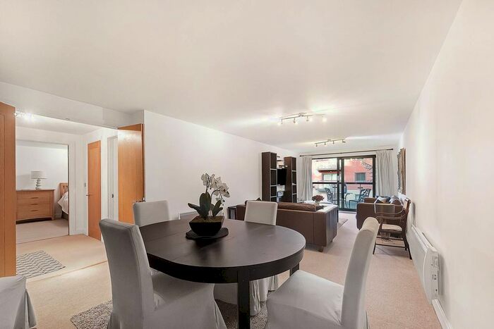 2 Bedroom Flat To Rent In Montaigne Close, Pimlico, London, SW1P