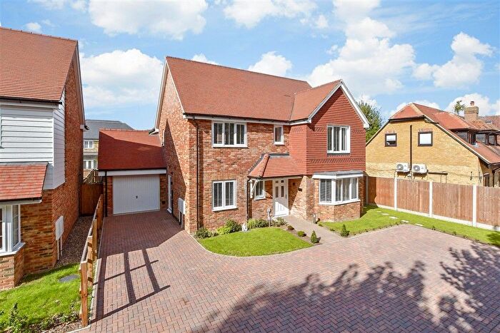 4 Bedroom Detached House For Sale In Lime Trees, Ramsgate, Kent, CT12