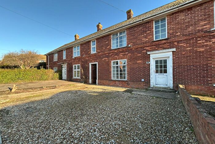 2 Bedroom Detached House To Rent In Wyke Regis, DT4