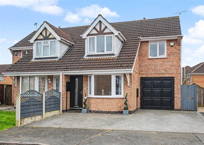 3 Bedroom Semi Detached House For Sale In Shilling Way, Long Eaton, NG10