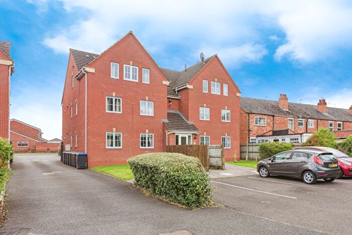 2 Bedroom Flat For Sale In Reddicap Heath Road, Sutton Coldfield, B75