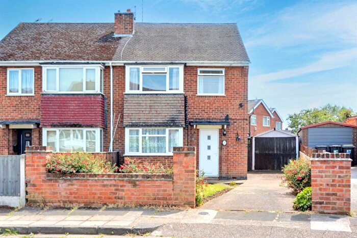 3 Bedroom House For Sale In Haddon Crescent, Chilwell, Nottingham, NG9
