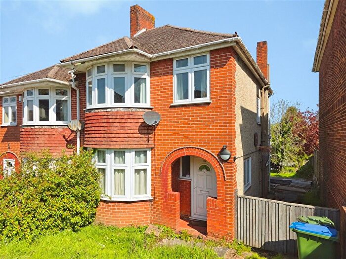 3 Bedroom Semi-Detached House For Sale In Chessel Crescent, Southampton, SO19