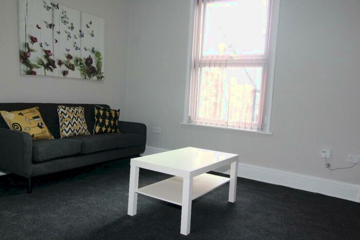 2 Bedroom Apartment To Rent In Fylde Road, Preston, Lancashire, PR1