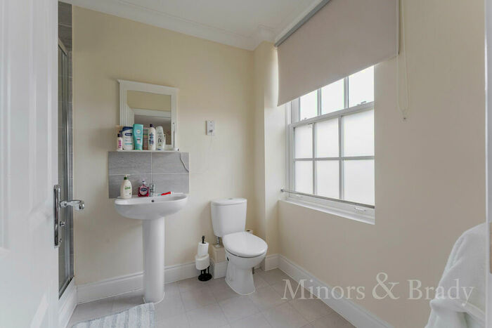 6 Bedroom Detached House For Sale In Minnow Way, Mulbarton, NR14