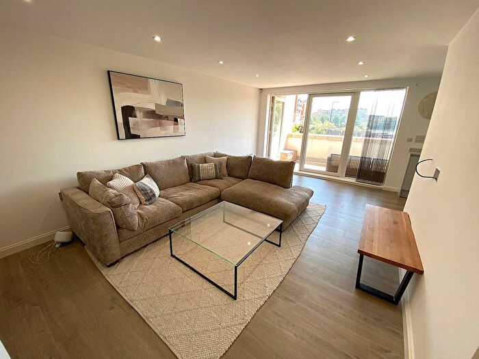 2 Bedroom Flat For Sale In Heol Glan Rheidol, Cardiff, CF10