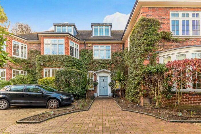 5 Bedroom Property To Rent In Longwood Drive, London, SW15