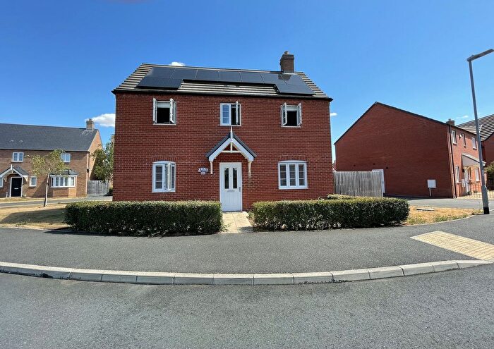 4 Bedroom Property To Rent In Thillans, Cranfield, Bedfordshire., MK43