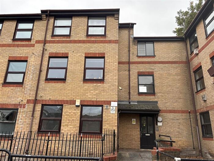1 Bedroom Flat For Sale In Edmeston Close, Hackney Wick, E9
