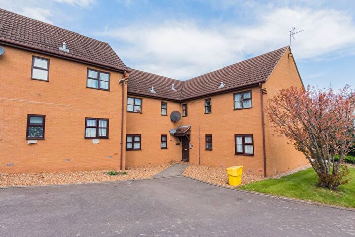 1 Bedroom Flat To Rent In Vine Court, Irthlingborough, NN9