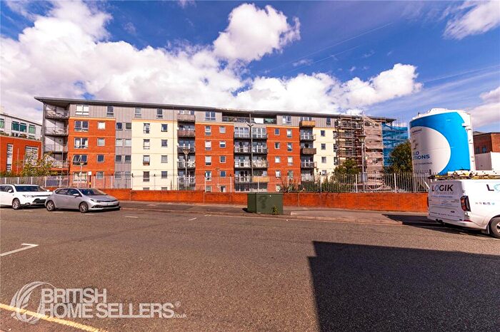2 Bedroom Apartment For Sale In Hall Street, Birmingham, West Midlands, B18