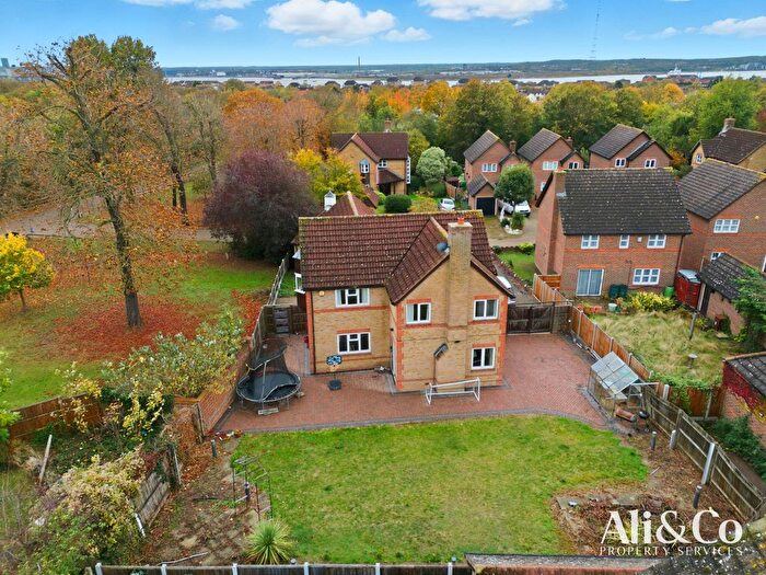 4 Bedroom Detached House For Sale In Moss Bank, Grays, RM17