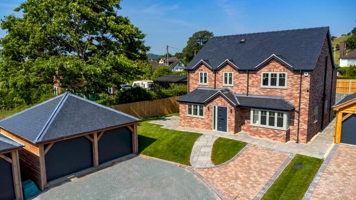 4 Bedroom Detached House For Sale In Llansantffraid, SY22