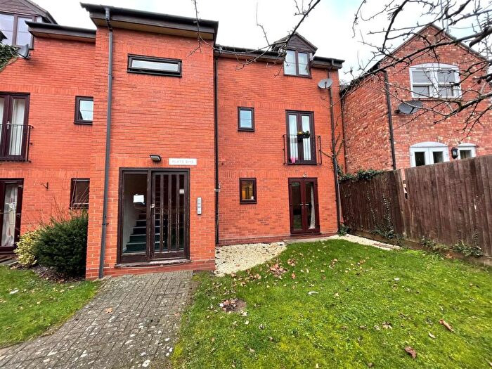 1 Bedroom Apartment To Rent In Craven Lane, Southam, CV47