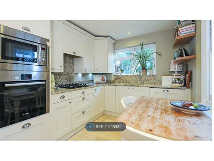 2 Bedroom Terraced House To Rent In Elsley Road, London, SW11