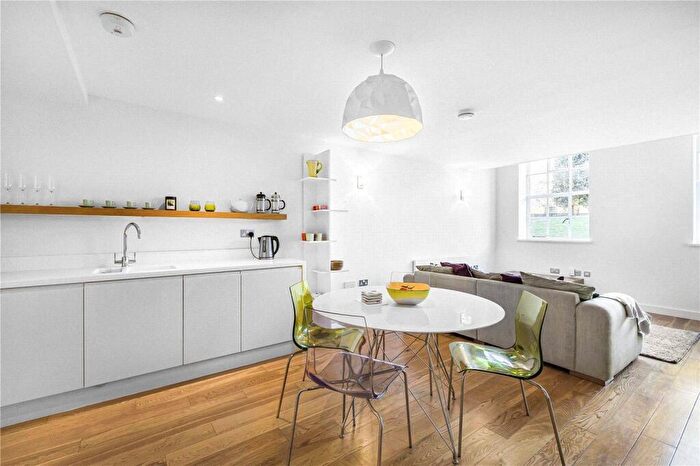 1 Bedroom Apartment For Sale In Hardwick Street, London, EC1R
