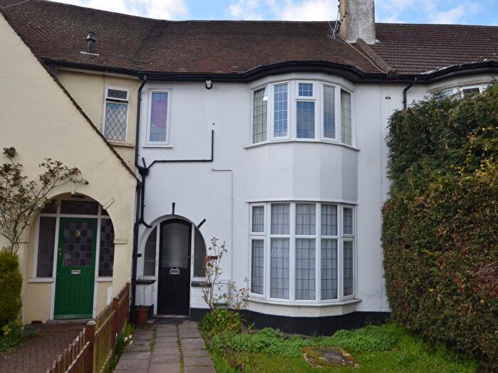 1 Bedroom Flat To Rent In Woodland Way, Mill Hill, NW7