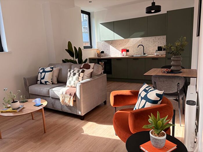 1 Bedroom Apartment To Rent In - Moorfields, Liverpool, L2