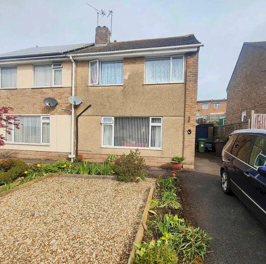 3 Bedroom Semi-Detached House For Sale In Valley View Road, Stroud, GL5