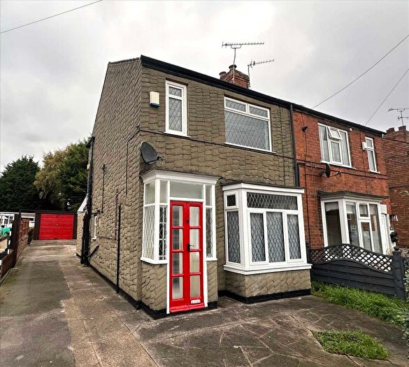 2 Bedroom Semi-detached House For Sale In St John's Road, Scunthorpe, DN16
