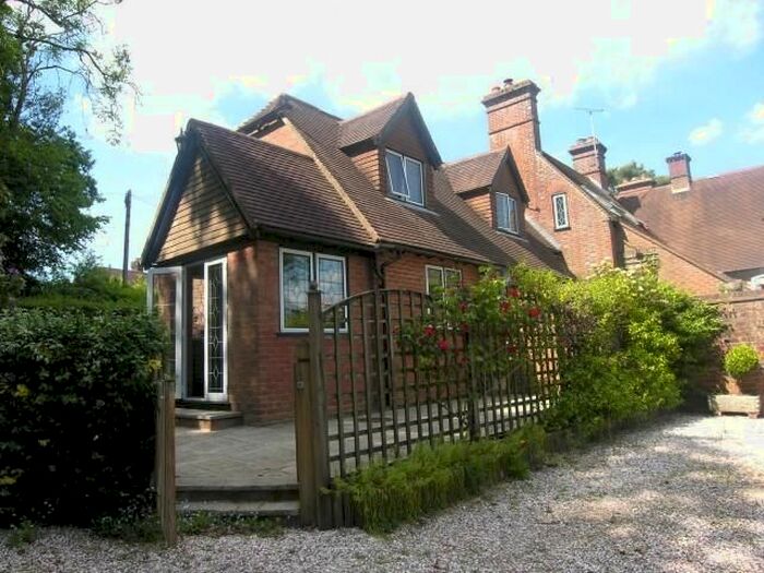 1 Bedroom Semi-Detached House To Rent In Newick Lane, Heathfield, TN21