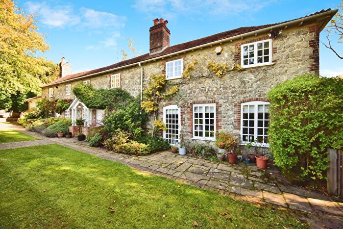 4 Bedroom Detached House For Sale In Seven Mile Lane, Maidstone, ME18