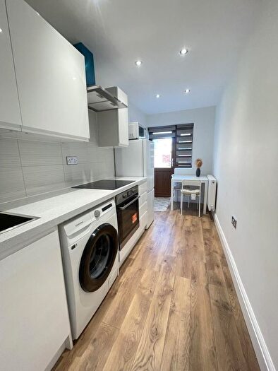 1 Bedroom Studio To Rent In College Hill Road, Harrow Weald, Harrow, HA3