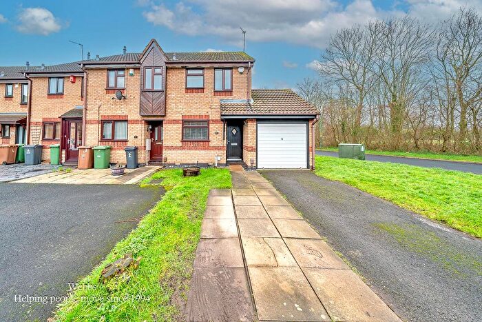 2 Bedroom End Terrace House For Sale In Stanier Close, Walsall, WS4