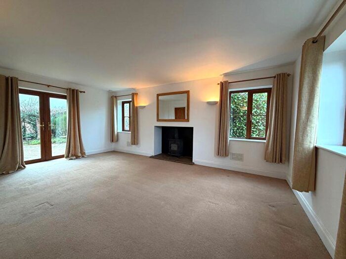 3 Bedroom Semi-Detached House To Rent In Great Stukeley, Huntingdon, PE28