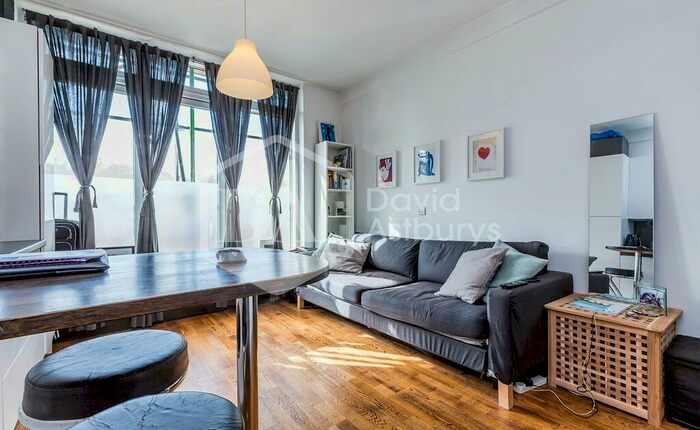 Studio To Rent In Park Road, Crouch End, London, N8