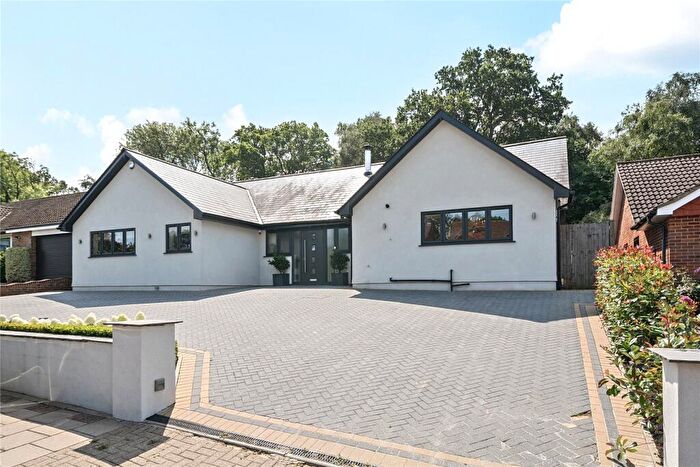 4 Bedroom Detached House For Sale In The Birches, Locksbottom, Orpington, BR6