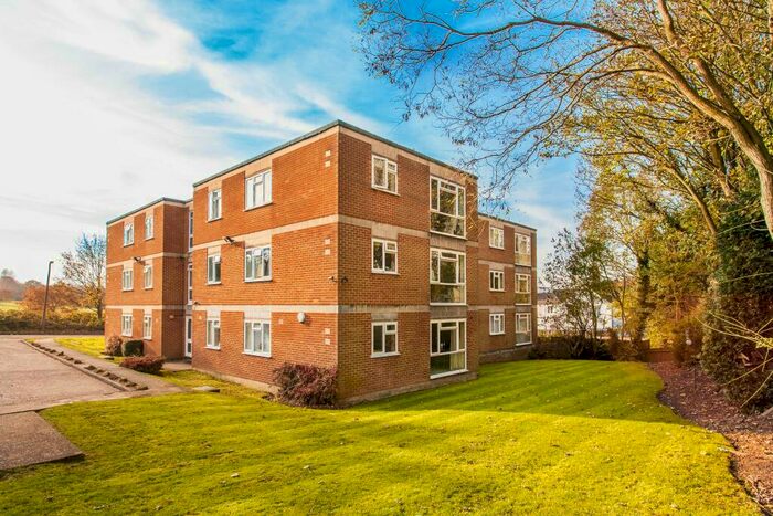 1 Bedroom Apartment To Rent In Downs Road, Belmont, Sutton, SM2