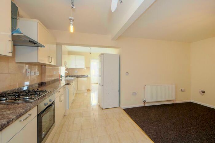 5 Bedroom Semi-Detached House To Rent In Crowell Road, East Oxford, Hmo Ready Sharers, OX4
