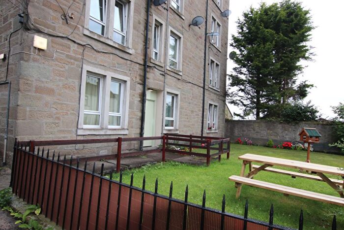 1 Bedroom Flat To Rent In Hilltown, Dundee, DD3