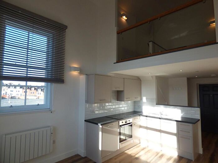 2 Bedroom Apartment To Rent In Burkhardt Hall, SN1