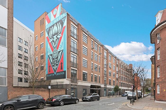 2 Bedroom Flat For Sale In Anlaby House, Boundary Street, London, E2