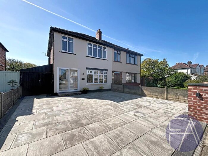 3 Bedroom Semi Detached House For Sale In Lexton Drive, Southport, Merseyside, PR9