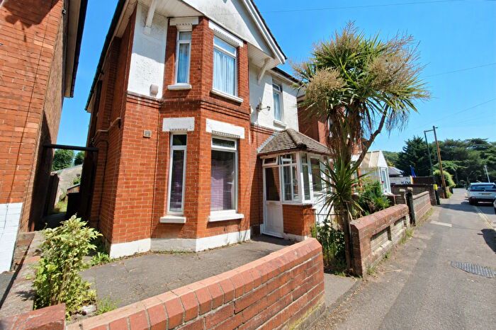 2 Bedroom Flat To Rent In Green Road, Bournemouth, BH9