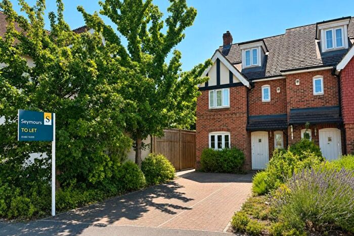 4 Bedroom Town House To Rent In Woking, Surrey, GU22
