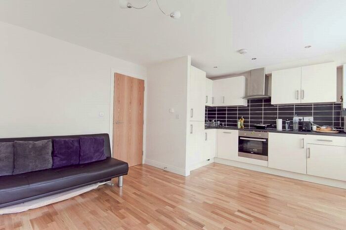 1 Bedroom Apartment To Rent In Penton Street, London, N1