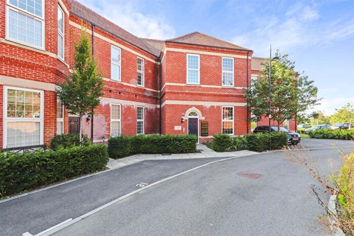 2 Bedroom Apartment For Sale In Luscombe Avenue, Hellingly, BN27