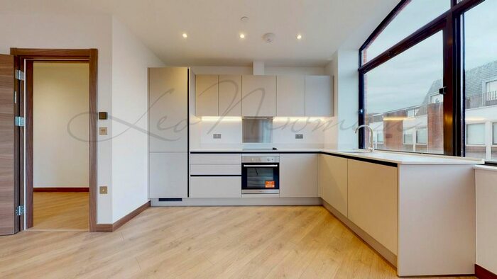 2 Bedroom Flat To Rent In Widmore Road, Bromley, BR1